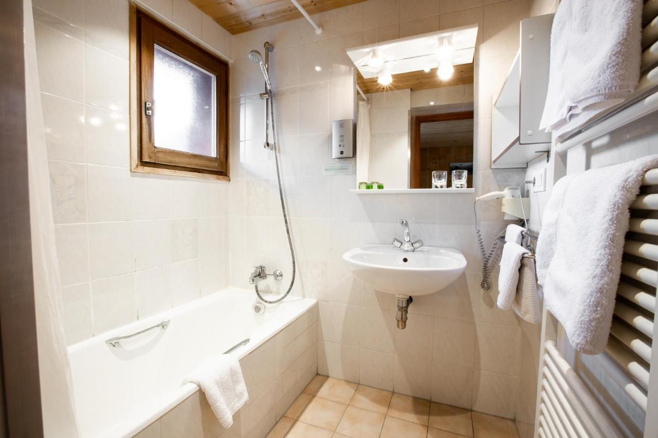 Hotel Les Bruyeres Морзин Экстерьер фото