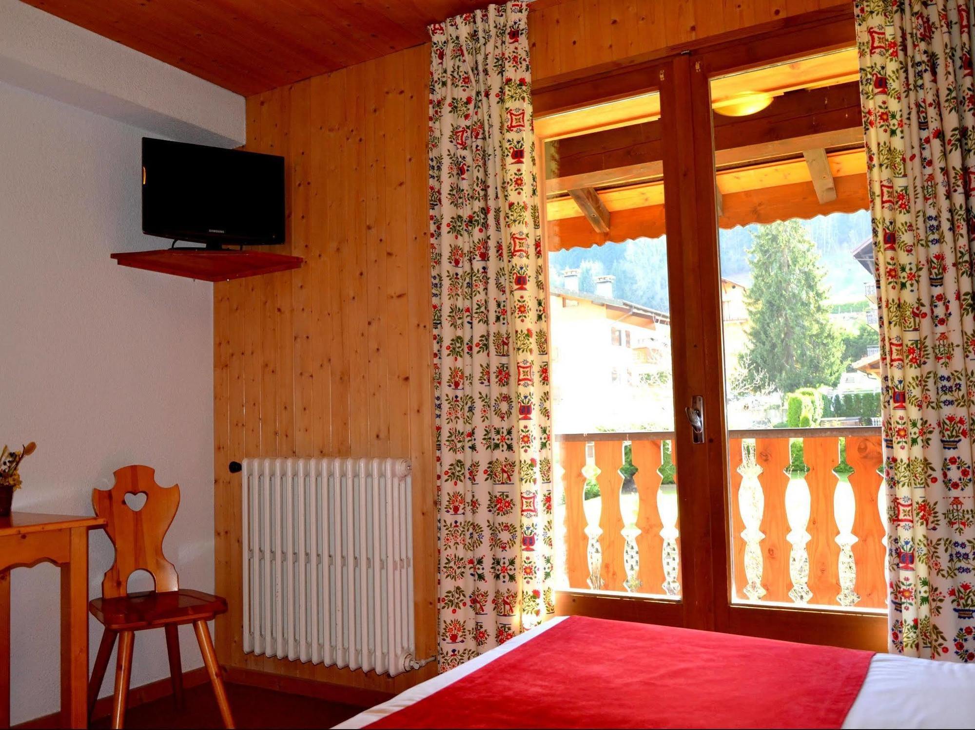 Hotel Les Bruyeres Морзин Экстерьер фото